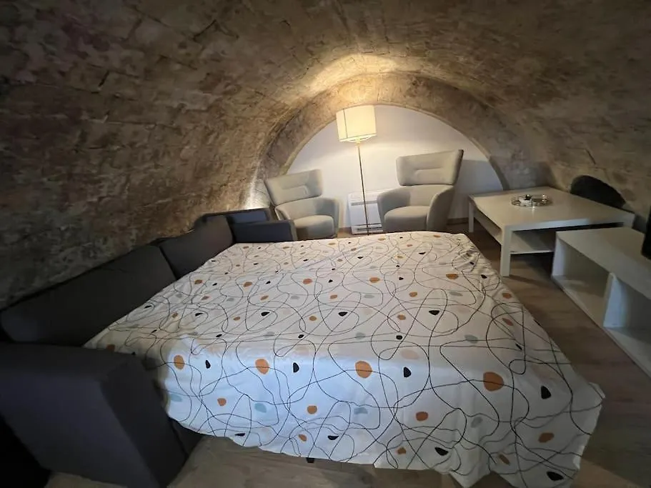 Appartement En Coeur De Ville Place Du Forum Arles