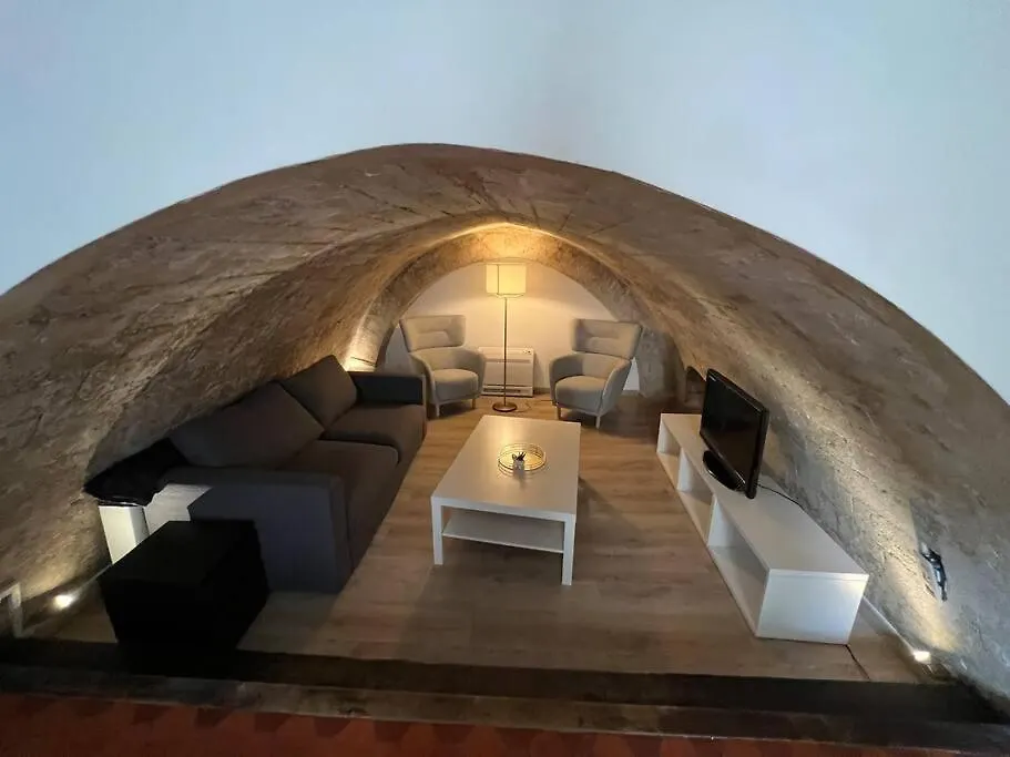Appartement En Coeur De Ville Place Du Forum Arles 0*,  France