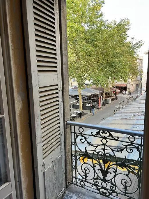 Apartment Appartement En Coeur De Ville Place Du Forum Arles France