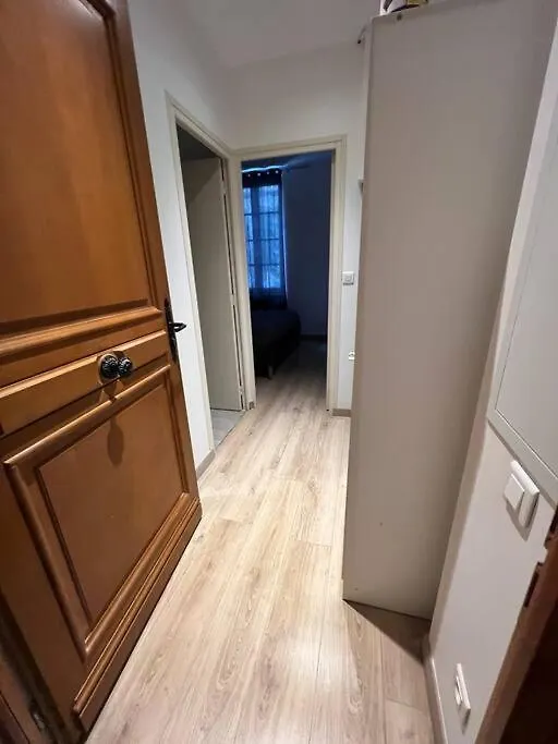 Appartement En Coeur De Ville Place Du Forum Arles France