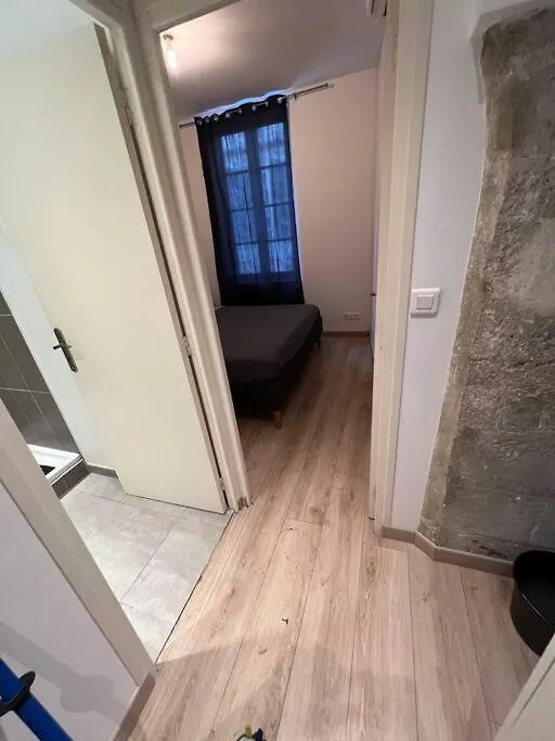 Appartement En Coeur De Ville Place Du Forum Arles Apartment