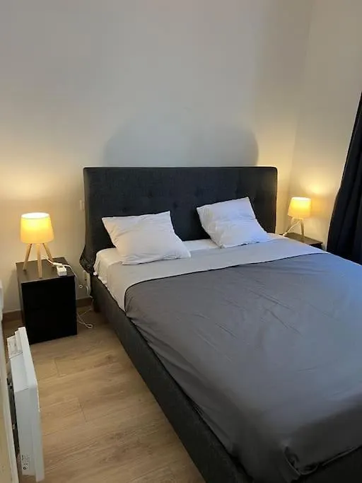 Apartment Appartement En Coeur De Ville Place Du Forum Arles