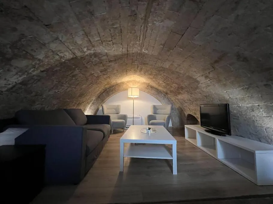 Apartment Appartement En Coeur De Ville Place Du Forum Arles
